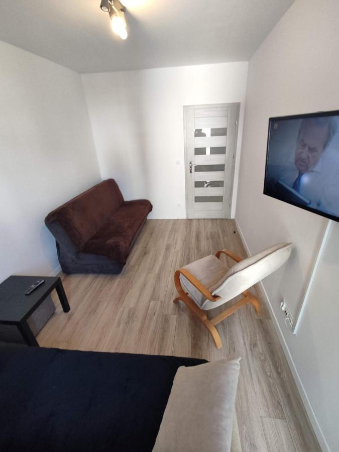 1120 Smialego 41 - Tanie Pokoje W Apartamencie - Samodzielne Zameldowanie - Self Check In Posen Exterior foto