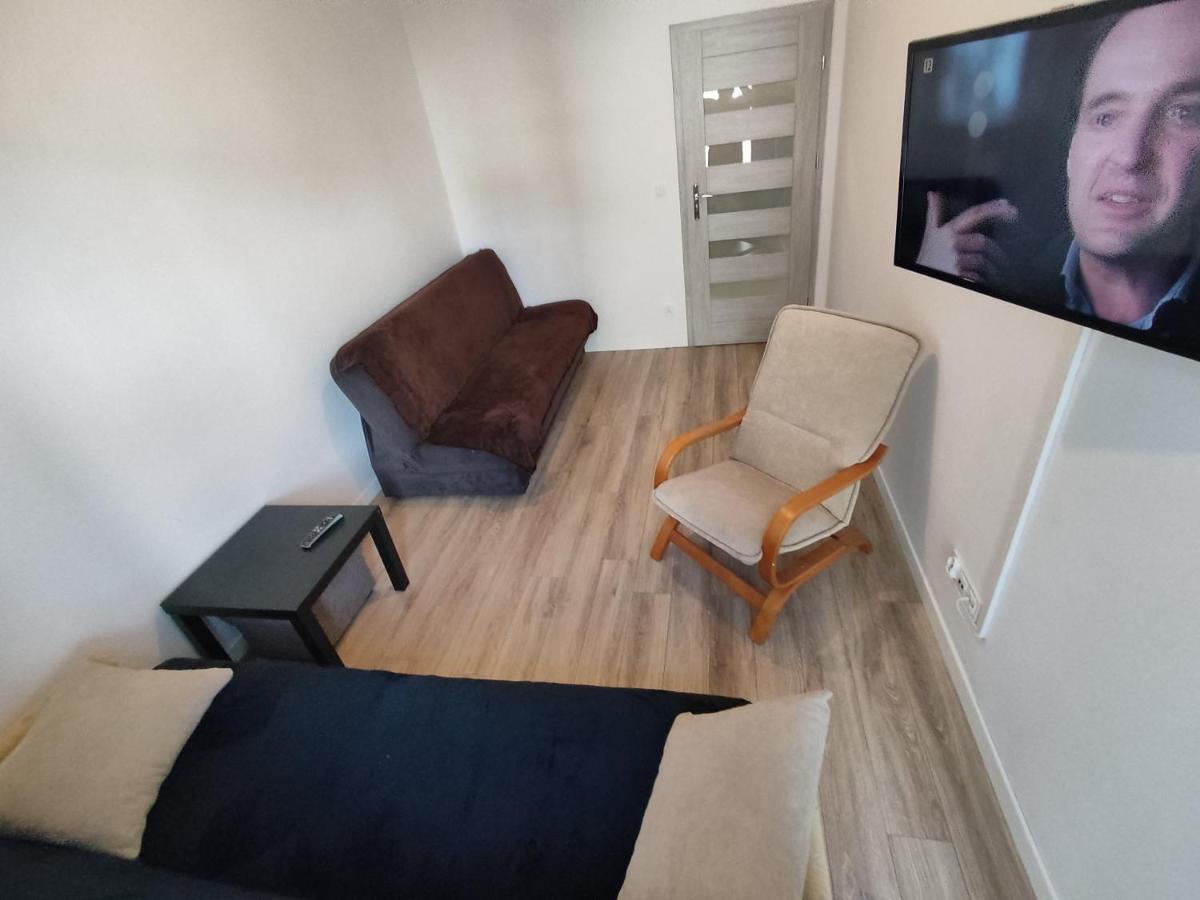 1120 Smialego 41 - Tanie Pokoje W Apartamencie - Samodzielne Zameldowanie - Self Check In Posen Exterior foto