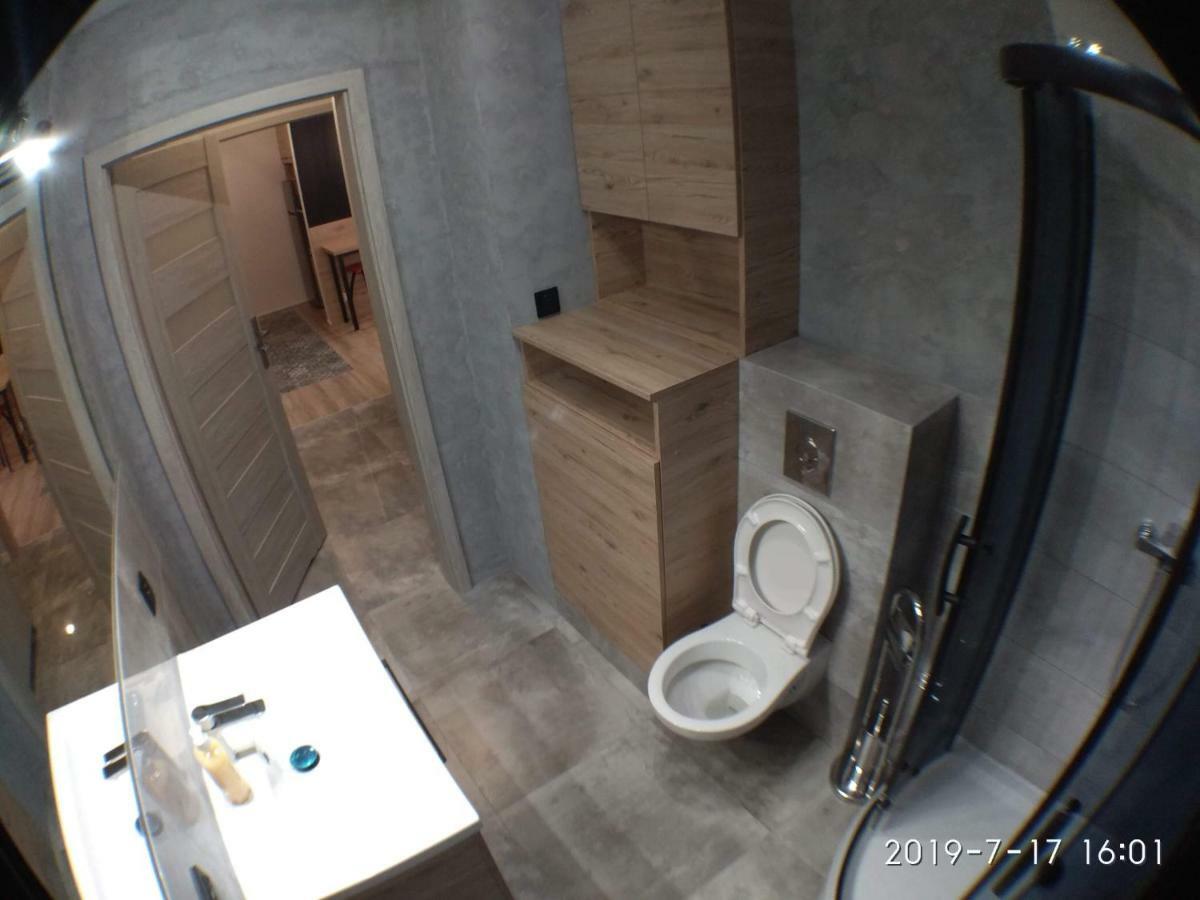 1120 Smialego 41 - Tanie Pokoje W Apartamencie - Samodzielne Zameldowanie - Self Check In Posen Exterior foto